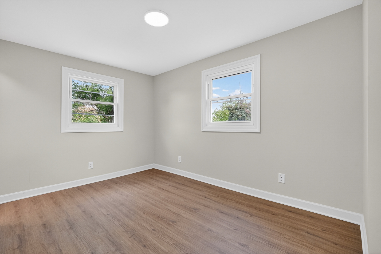 4527 West 83rd Street Chicago IL 60652