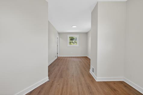 4527 West 83rd Street Chicago IL 60652