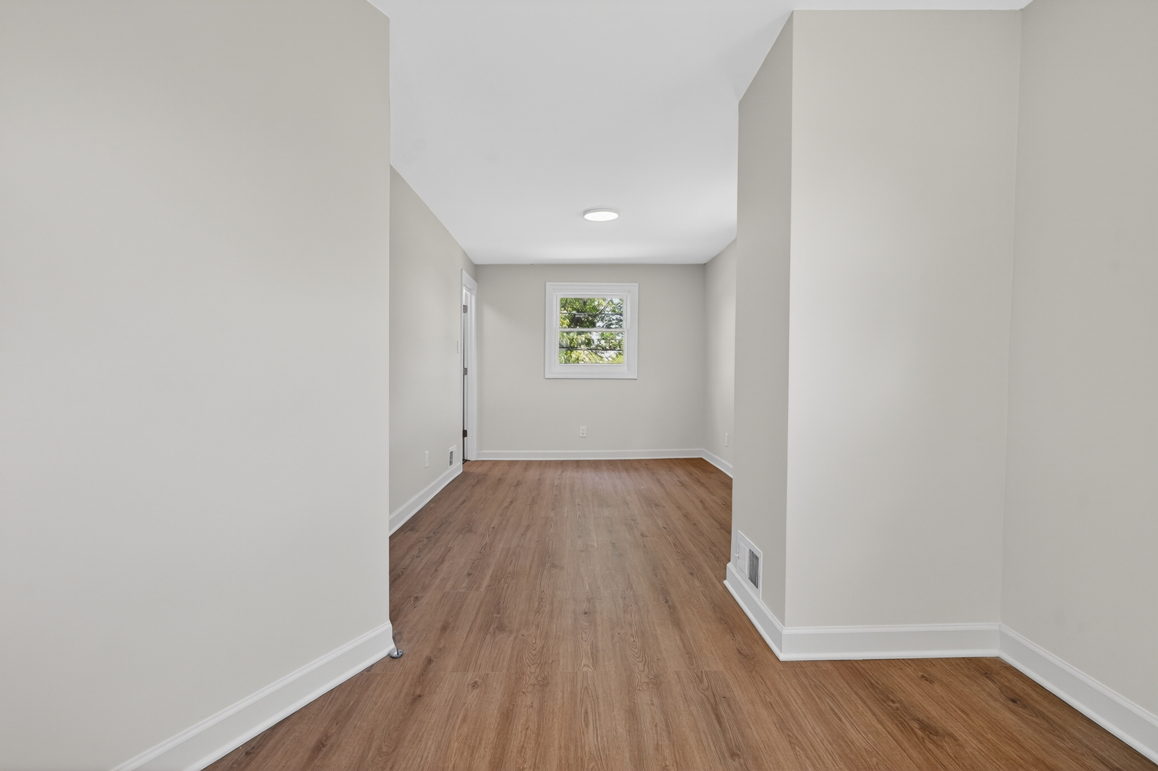 4527 West 83rd Street Chicago IL 60652