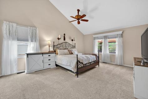 201 Tulip Circle Island Lake IL 60042