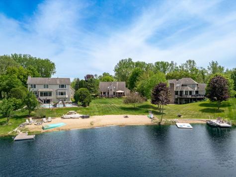 201 Tulip Circle Island Lake IL 60042
