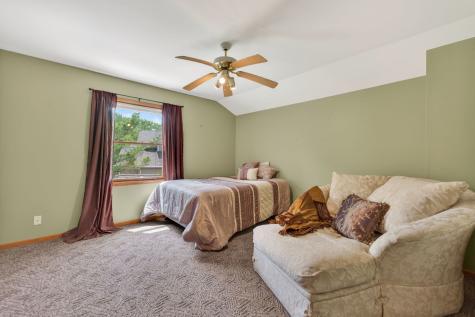 201 Tulip Circle Island Lake IL 60042