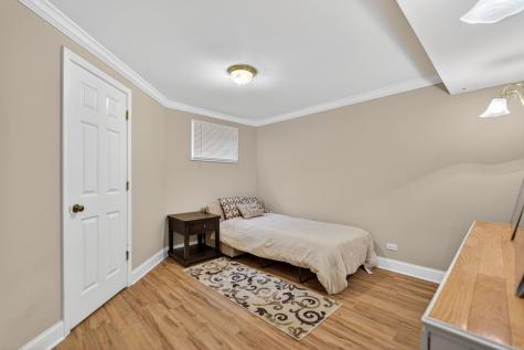201 Tulip Circle Island Lake IL 60042
