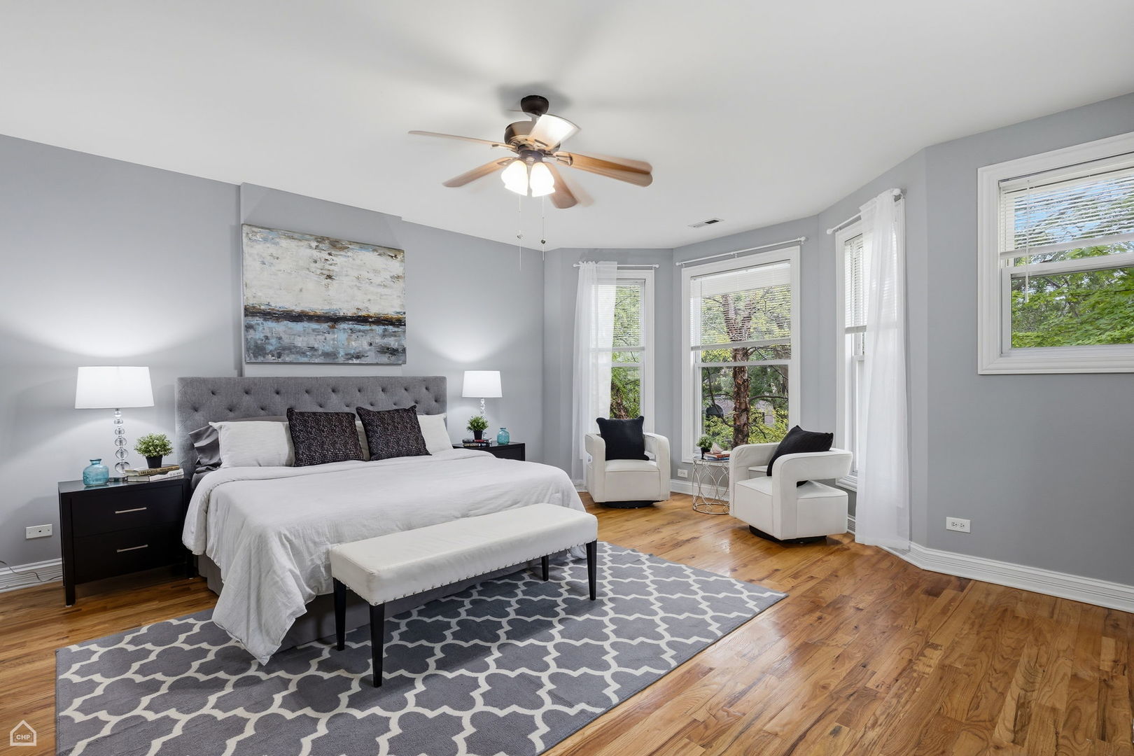 1926 West Oakdale Avenue Chicago IL 60657