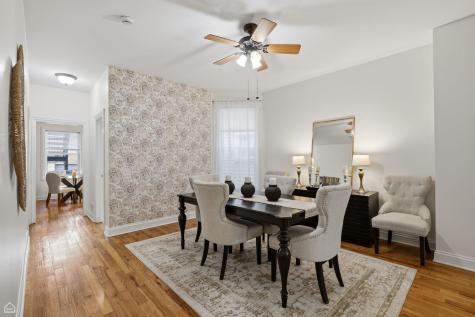 1926 West Oakdale Avenue Chicago IL 60657