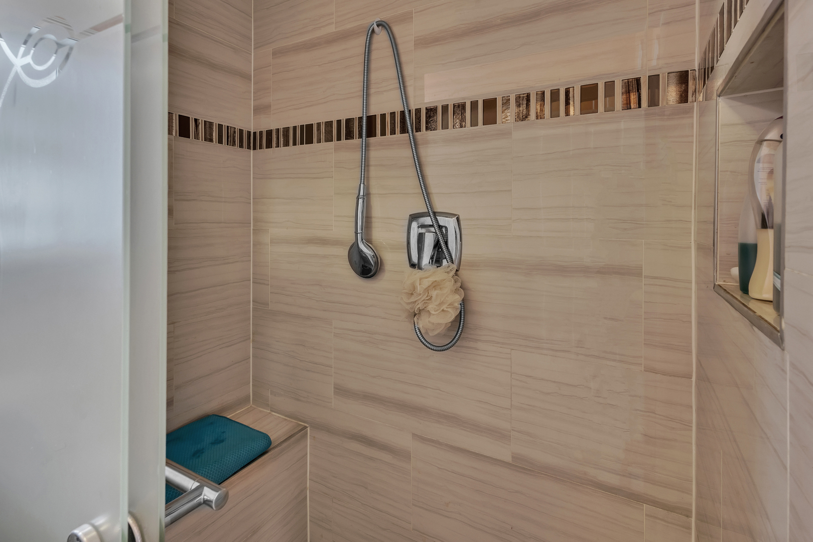 1418 North Mayfield Avenue Chicago IL 60651