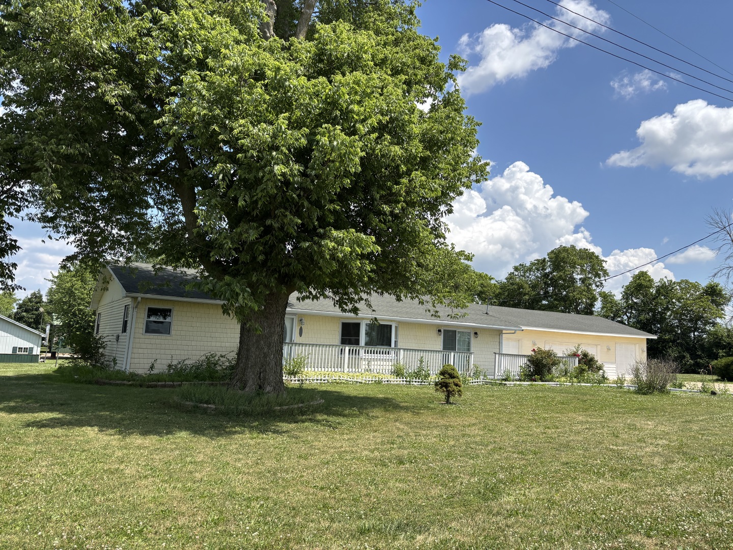3667 Arthesia Street E Armstrong IL 61812