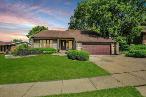 332 Indian Hills Drive Rantoul IL 61866