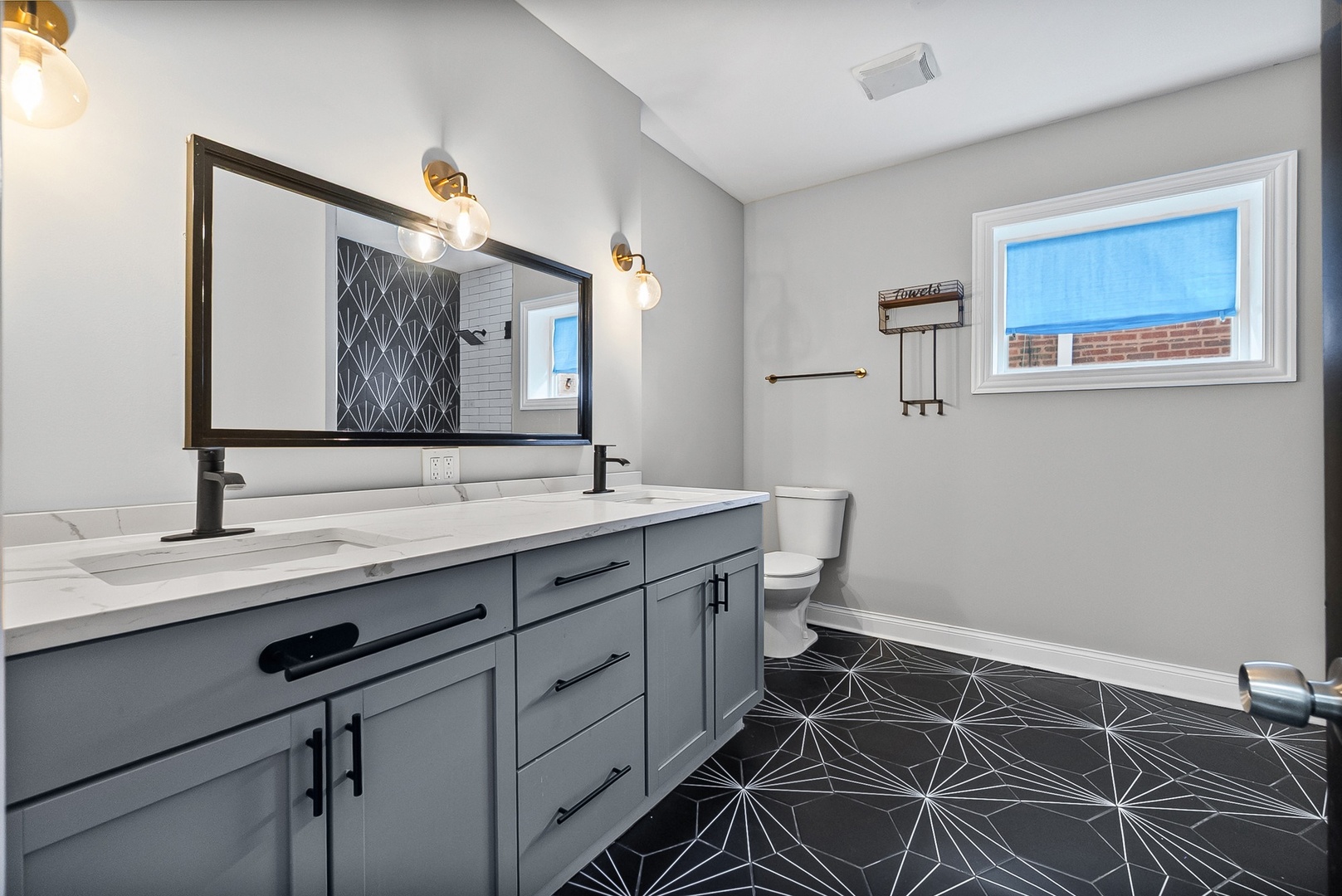 7650 South Cregier Avenue Chicago IL 60649