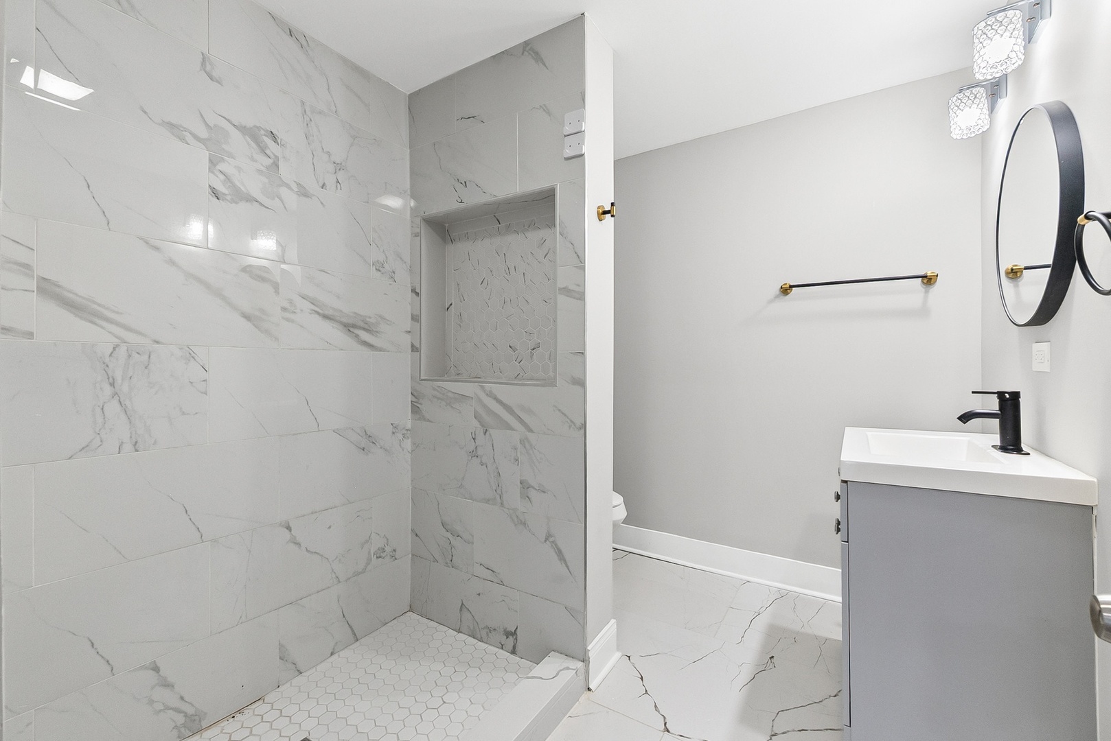 7650 South Cregier Avenue Chicago IL 60649