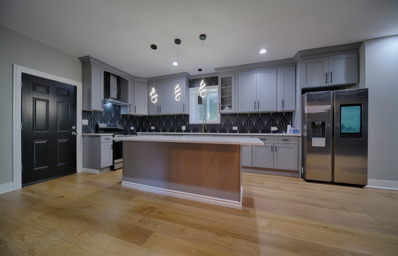 7650 South Cregier Avenue Chicago IL 60649