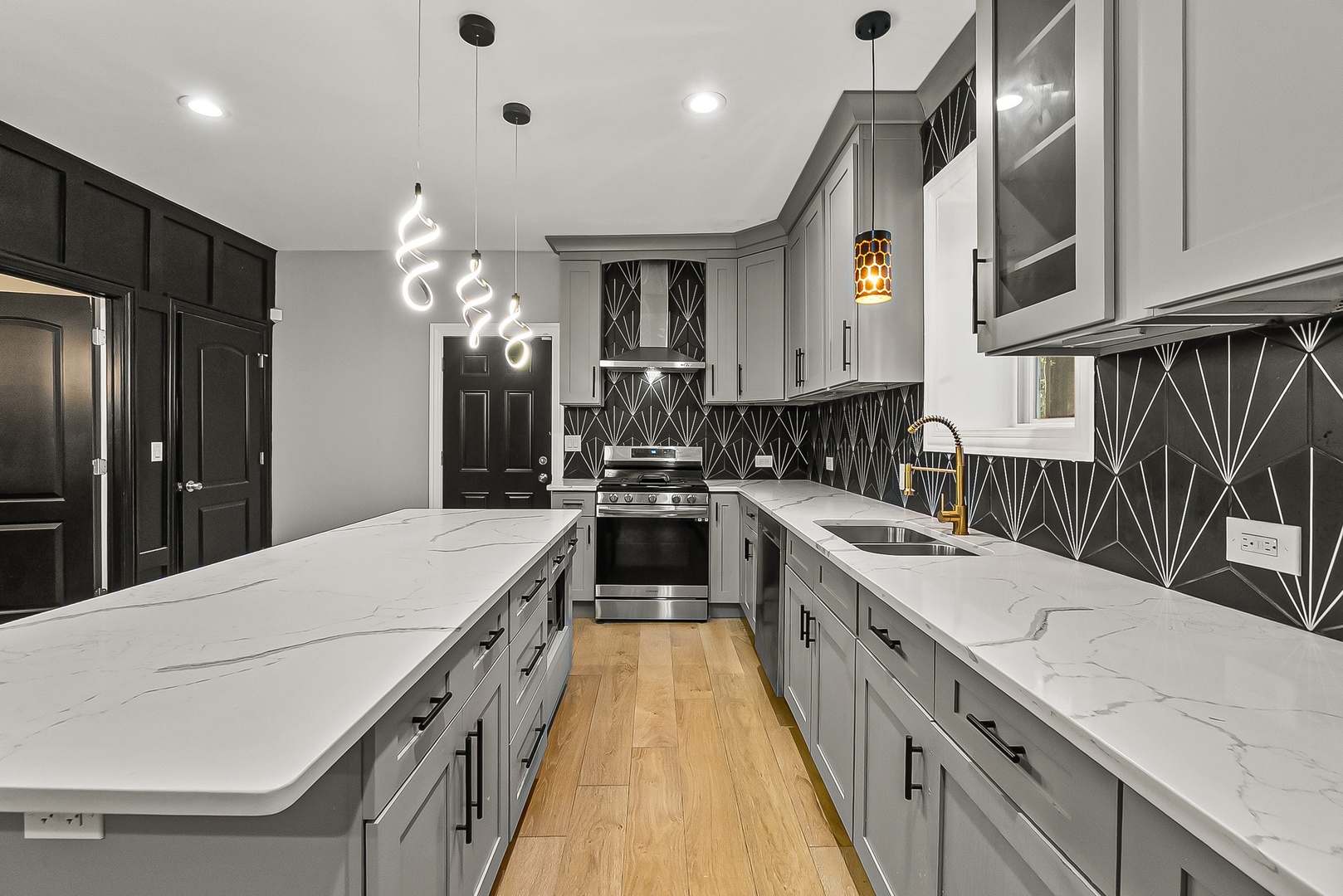 7650 South Cregier Avenue Chicago IL 60649