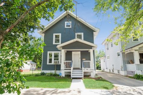 571 East Benton Street Aurora IL 60505