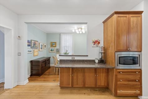 4024 North Bell Avenue Chicago IL 60618