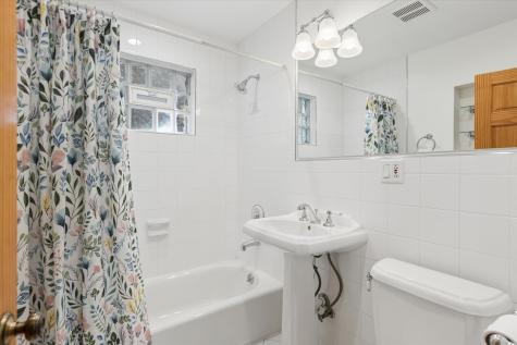 4024 North Bell Avenue Chicago IL 60618