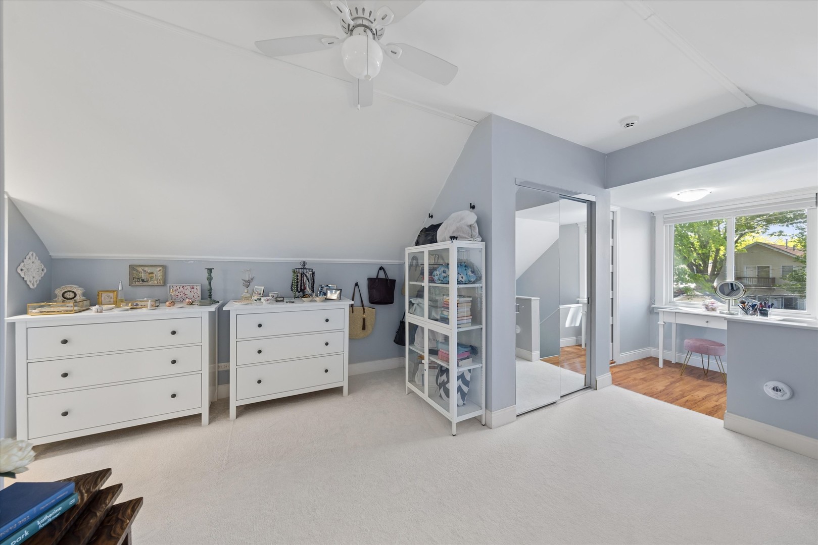 4024 North Bell Avenue Chicago IL 60618