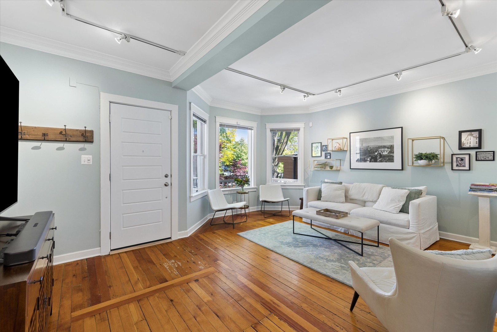4024 North Bell Avenue Chicago IL 60618