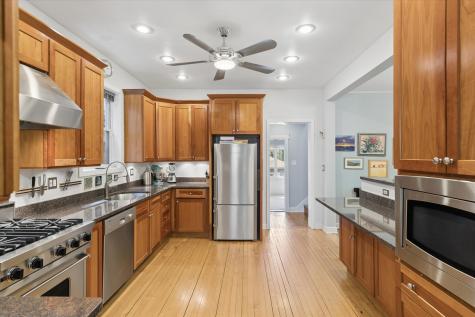 4024 North Bell Avenue Chicago IL 60618