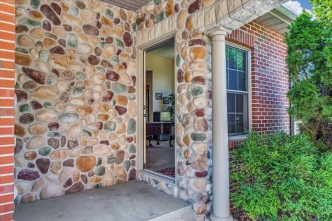 4703 West Kirby Avenue Champaign IL 61822