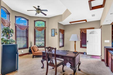 4703 West Kirby Avenue Champaign IL 61822