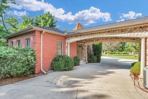 4703 West Kirby Avenue Champaign IL 61822
