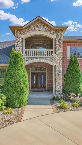 4703 West Kirby Avenue Champaign IL 61822