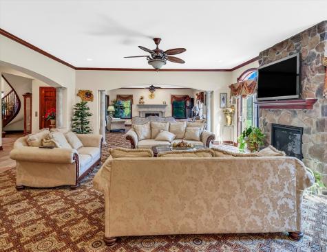 4703 West Kirby Avenue Champaign IL 61822