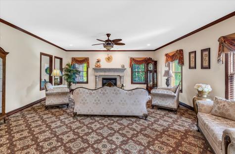 4703 West Kirby Avenue Champaign IL 61822