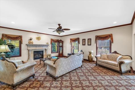 4703 West Kirby Avenue Champaign IL 61822