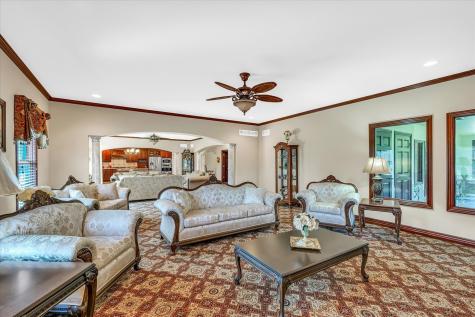 4703 West Kirby Avenue Champaign IL 61822