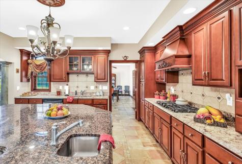 4703 West Kirby Avenue Champaign IL 61822
