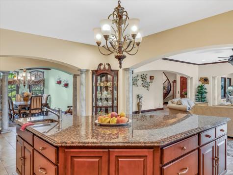 4703 West Kirby Avenue Champaign IL 61822