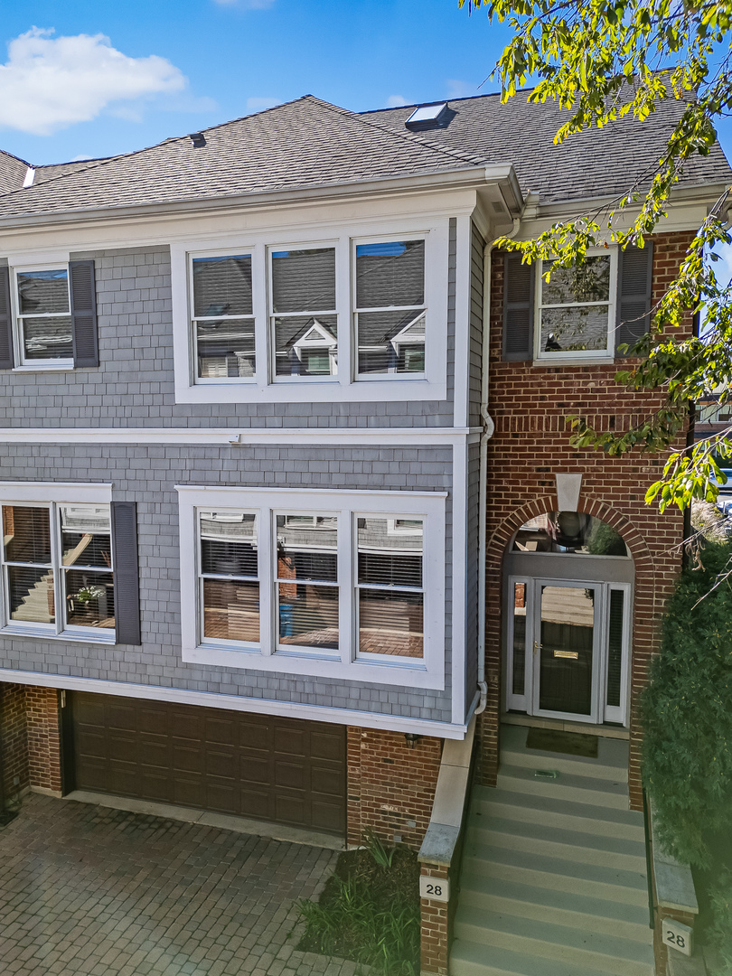 28 South Clay Street Hinsdale IL 60521