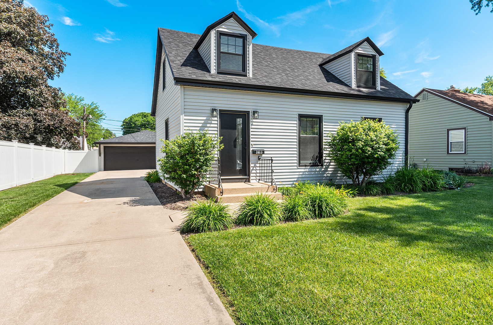 1613 Jones Street Joliet IL 60435