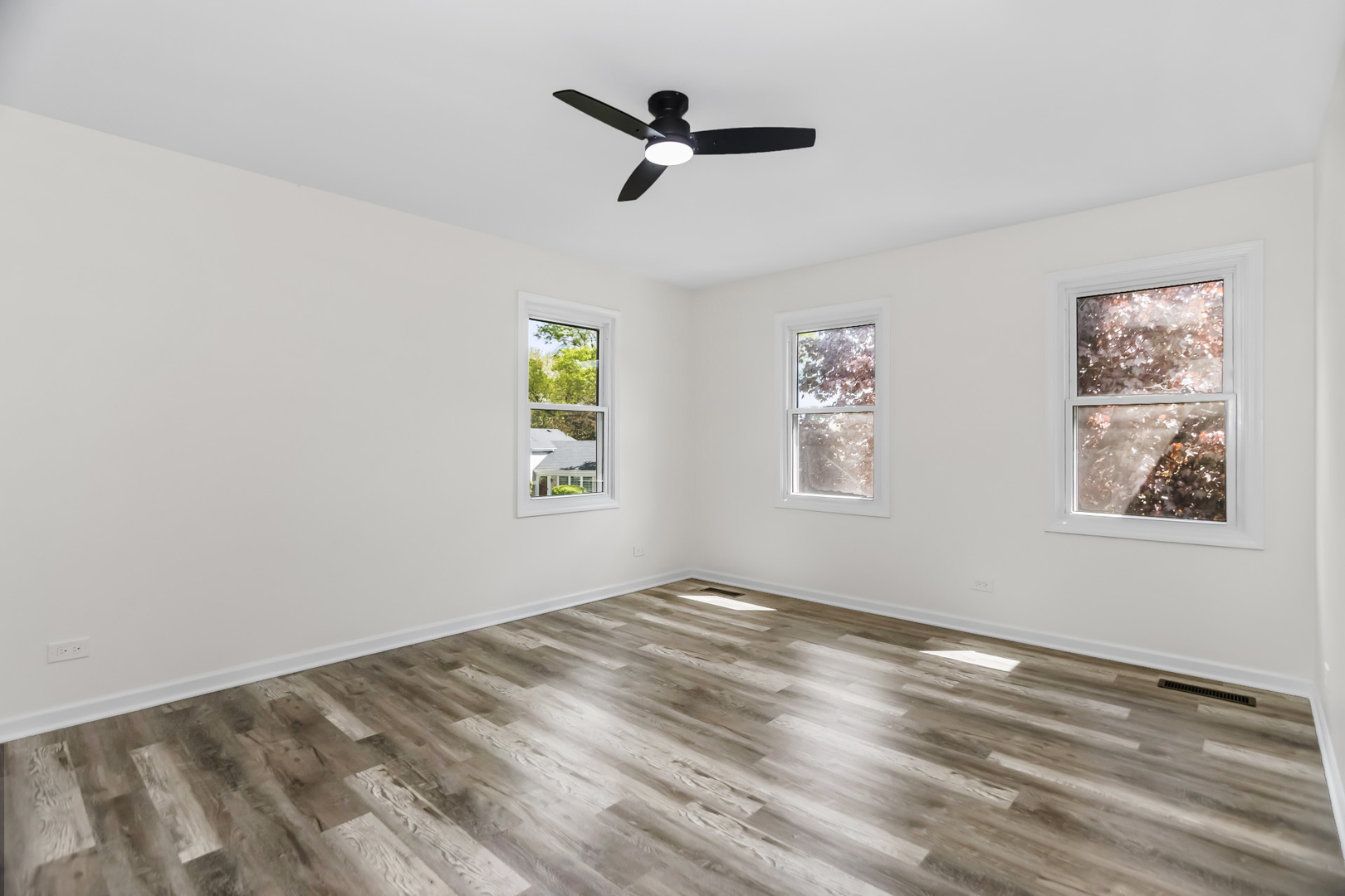 2490 Lakeside Drive Aurora IL 60504