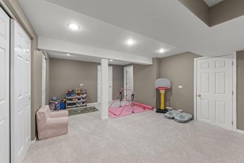 621 Lake Cornish Way Algonquin IL 60102