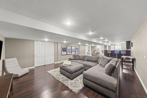 621 Lake Cornish Way Algonquin IL 60102