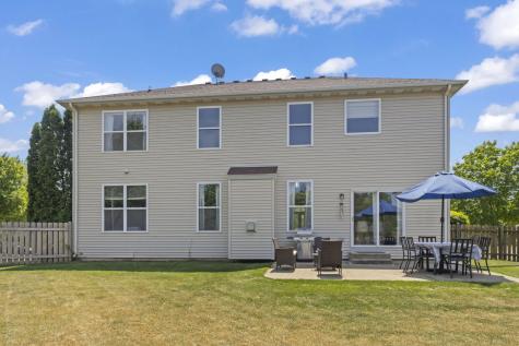 621 Lake Cornish Way Algonquin IL 60102