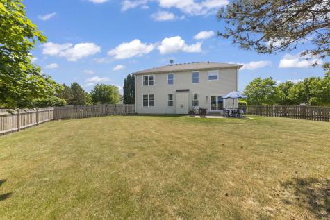 621 Lake Cornish Way Algonquin IL 60102