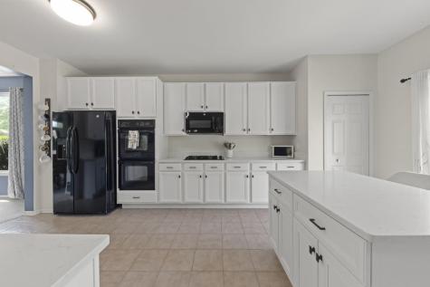621 Lake Cornish Way Algonquin IL 60102