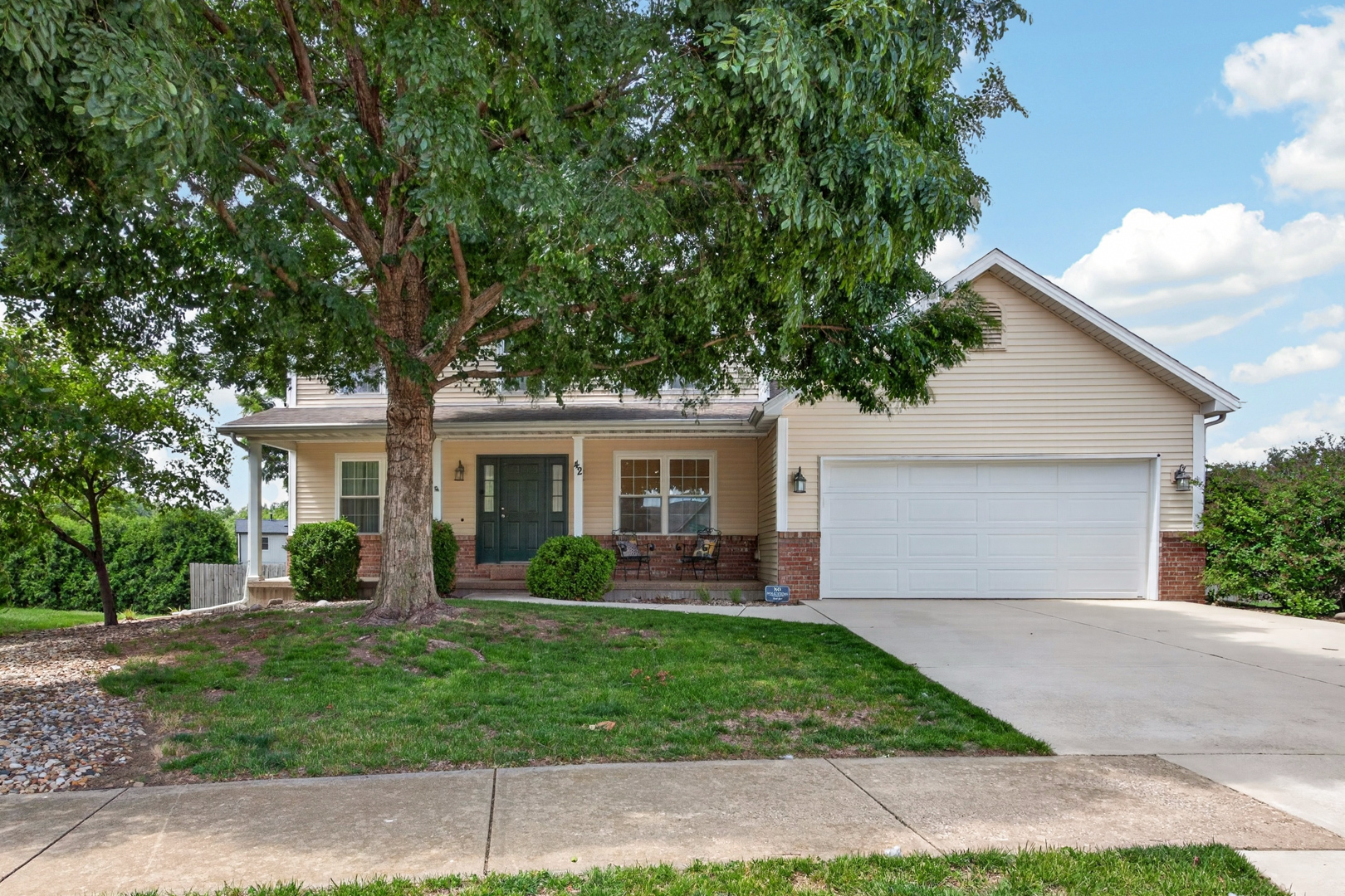 42 Ashling Court Bloomington IL 61704