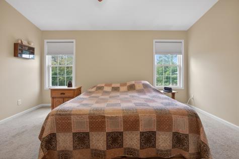 42 Ashling Court Bloomington IL 61704