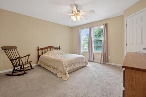 42 Ashling Court Bloomington IL 61704
