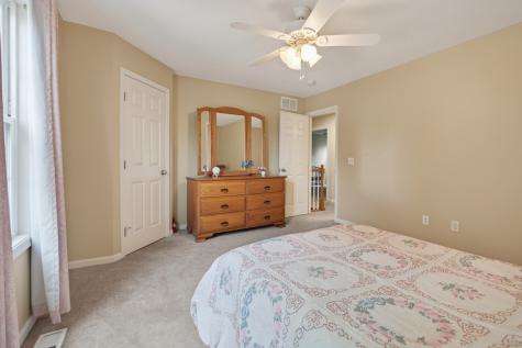 42 Ashling Court Bloomington IL 61704