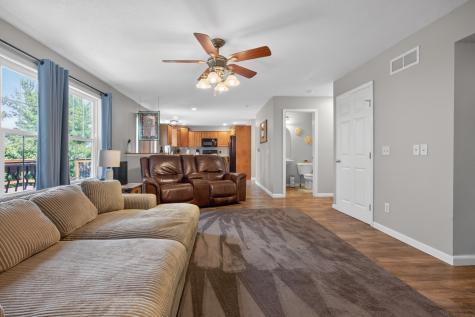 42 Ashling Court Bloomington IL 61704