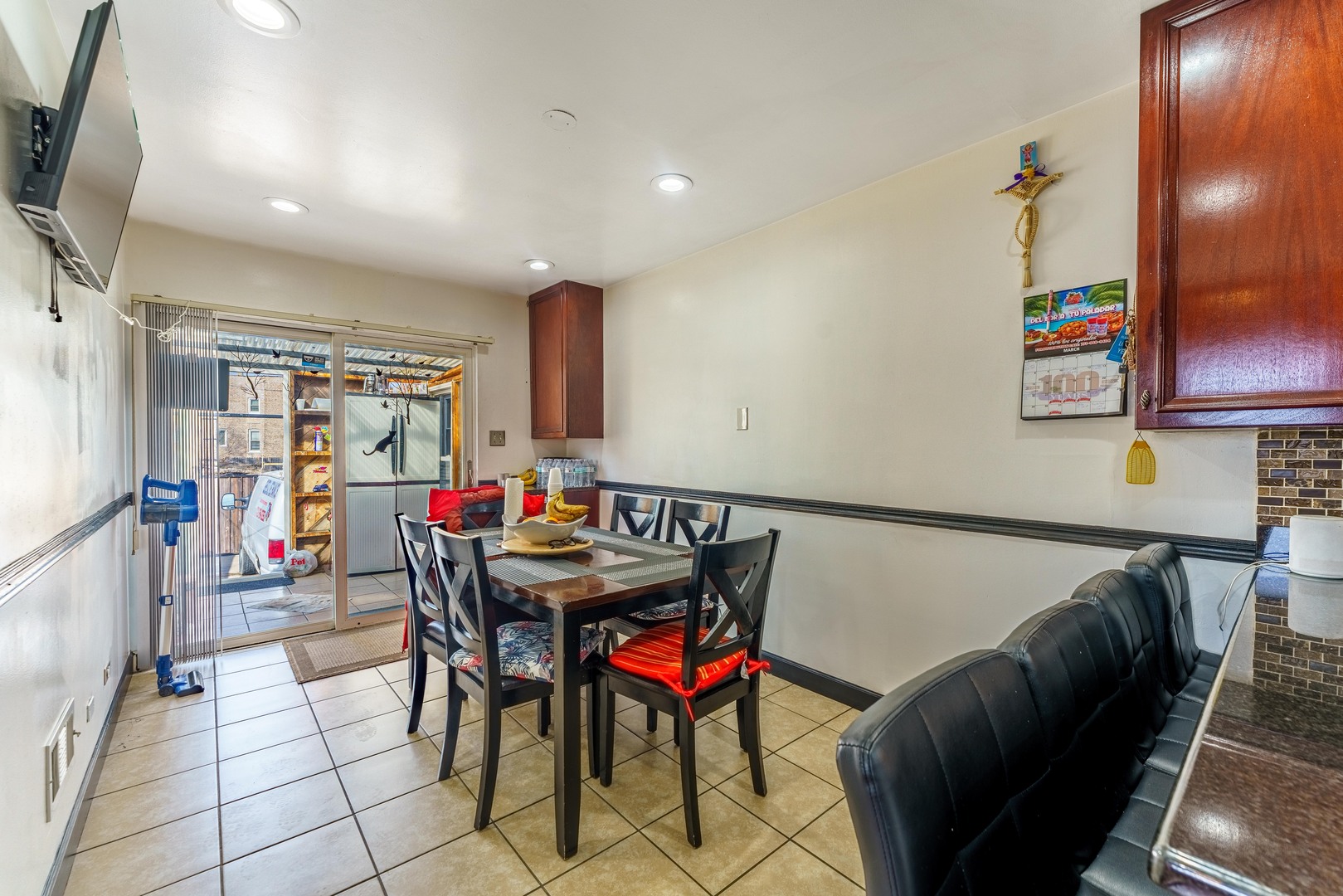 1504 West 71st Street Chicago IL 60636