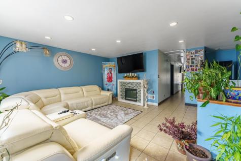 1504 West 71st Street Chicago IL 60636