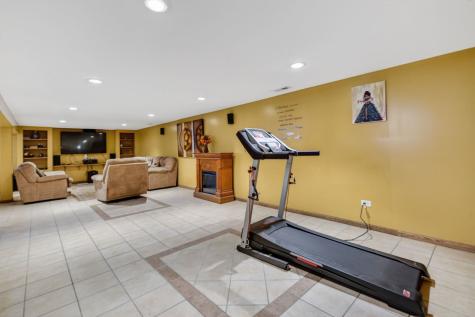16827 Glen Oaks Drive Country Club Hills IL 60478