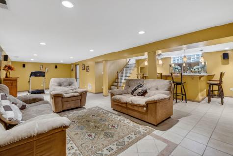 16827 Glen Oaks Drive Country Club Hills IL 60478