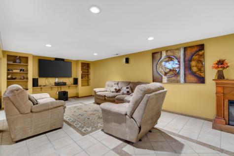 16827 Glen Oaks Drive Country Club Hills IL 60478